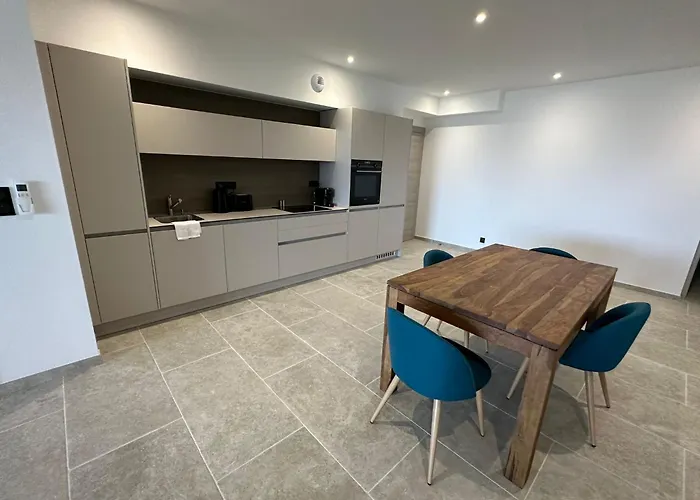 Du Chateau D'eau * 波尔蒂乔