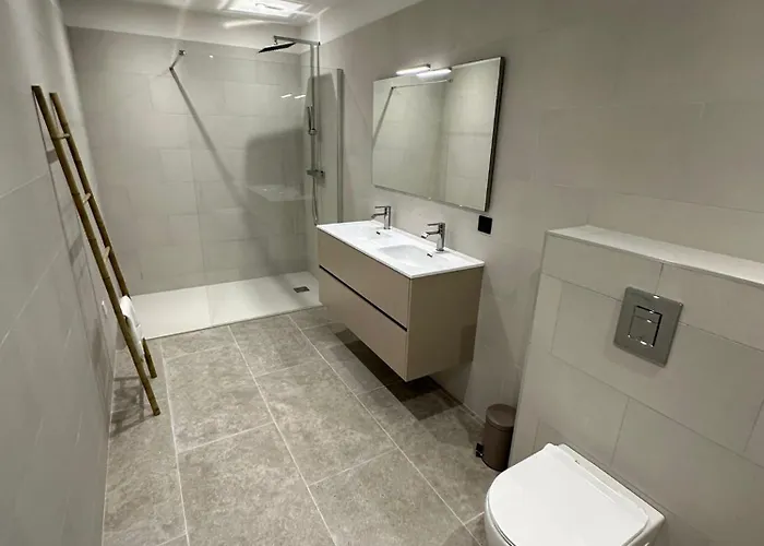 Du Chateau D'eau * 波尔蒂乔