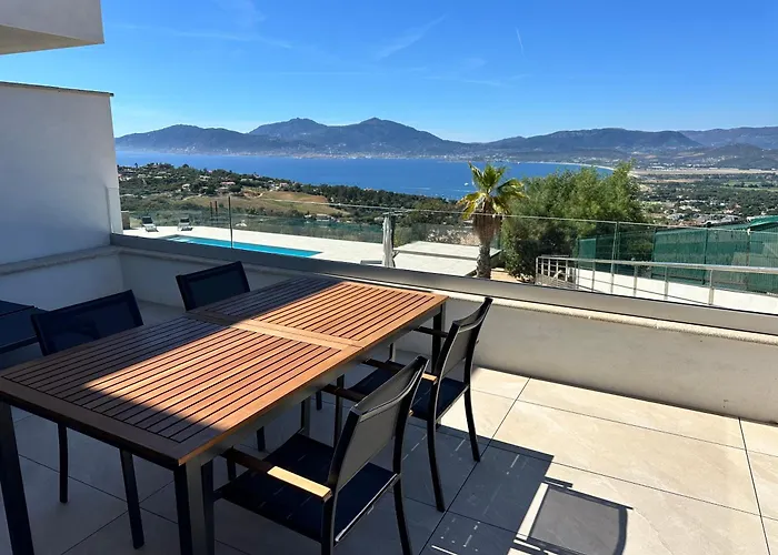 Du Chateau D'eau * Porticcio (Corsica)